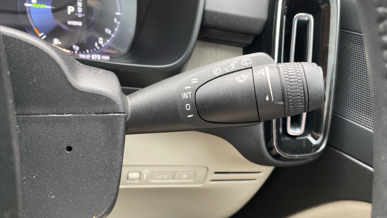 Volvo Xc40 1.5 T5 Recharge PHEV Inscription Pro 5dr Auto Estate